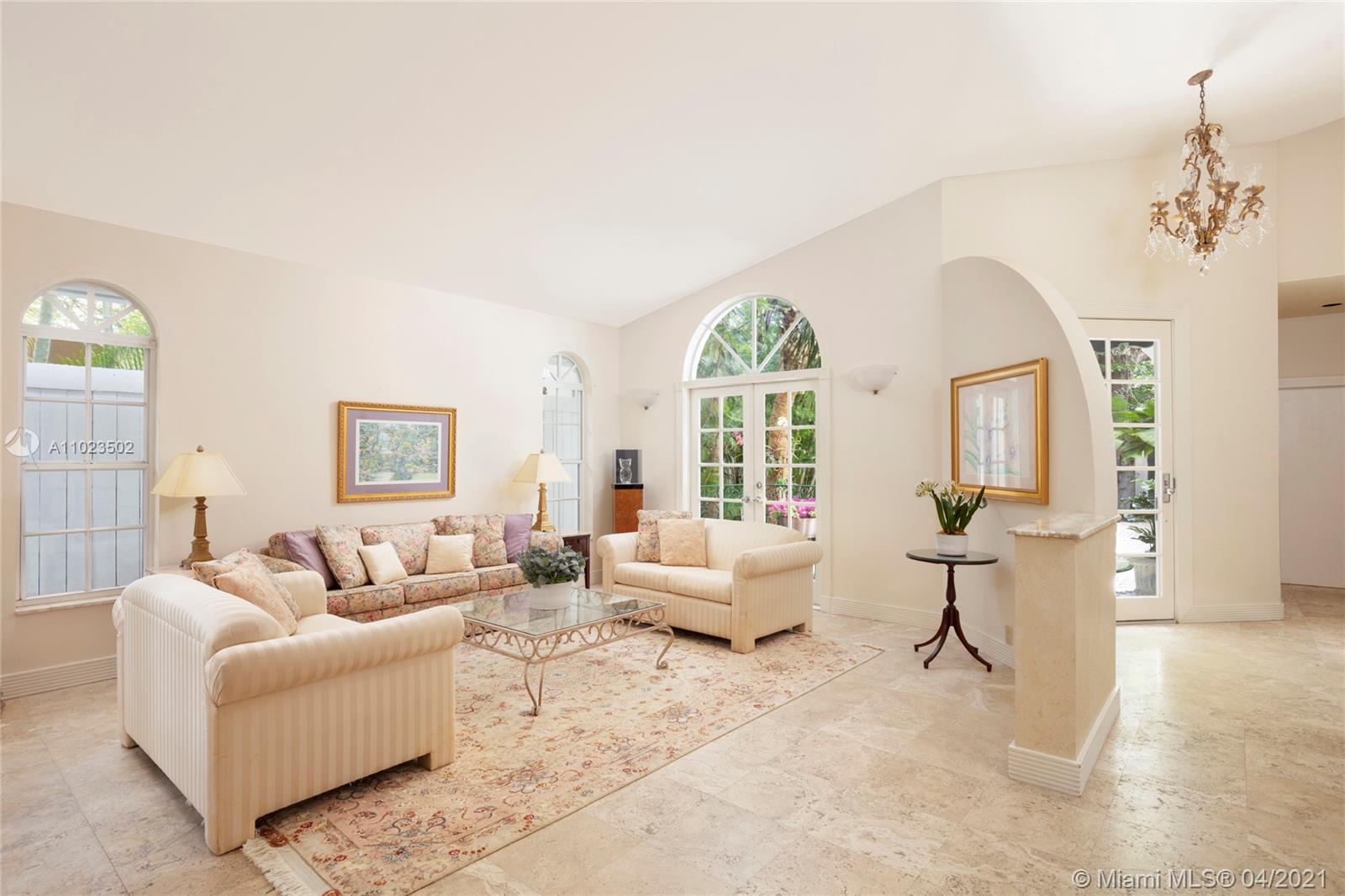 4049 Ensenada Ave Coconut Grove, FL 33133