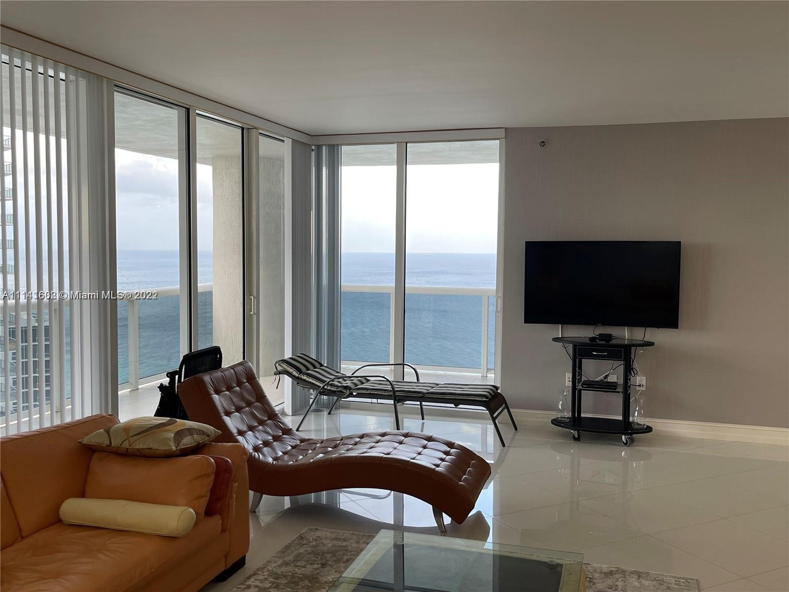 image Beach Club 314