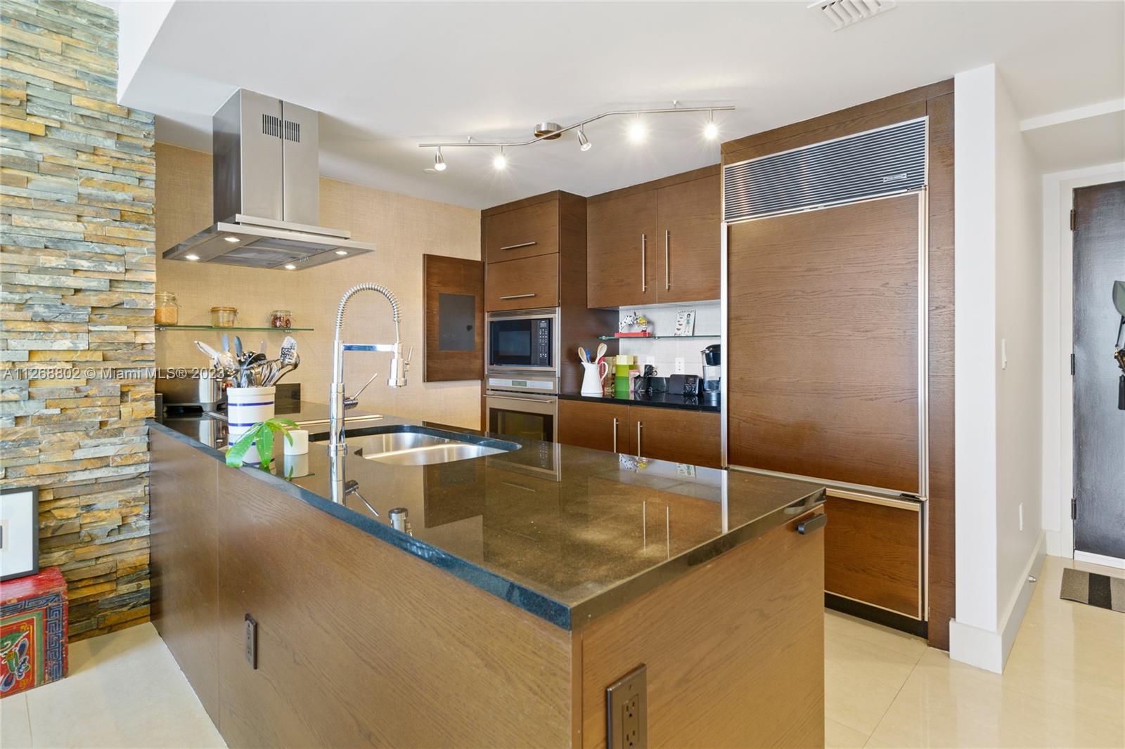 image Icon Brickell II11