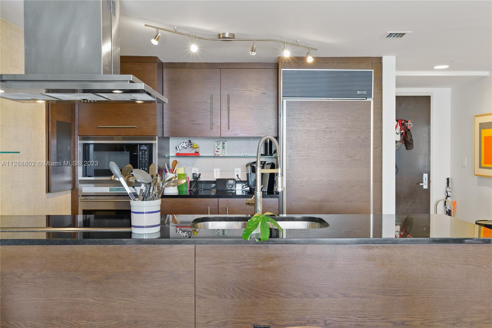 image Icon Brickell II12