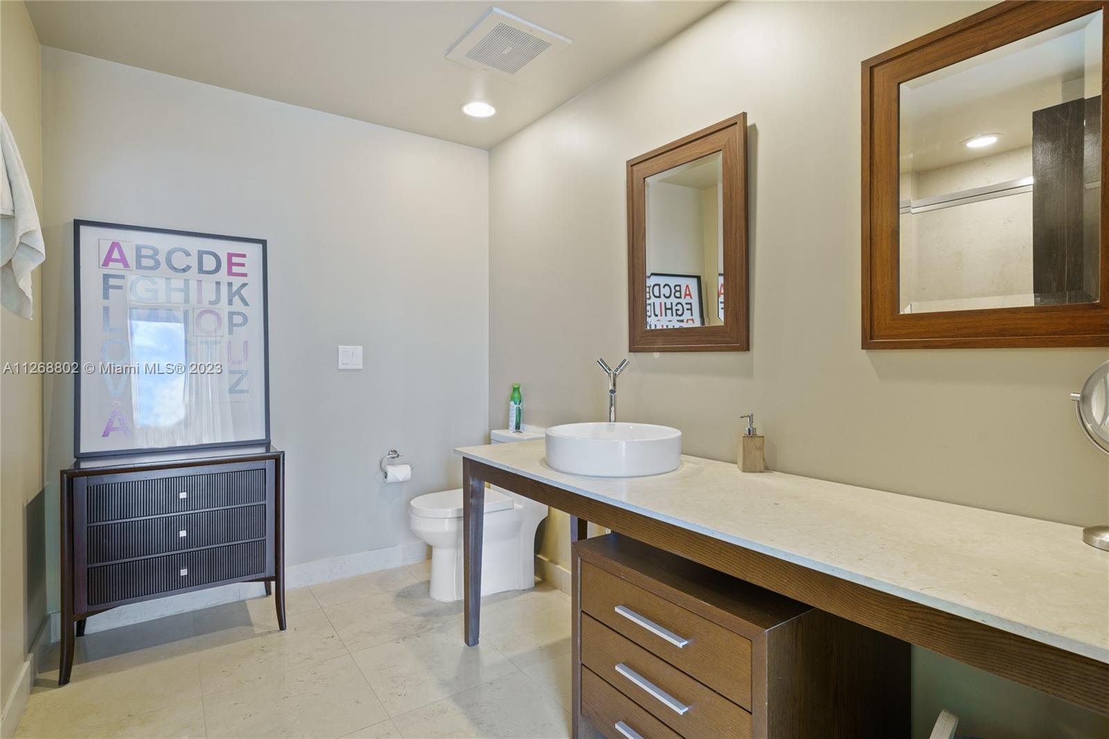 image Icon Brickell II18