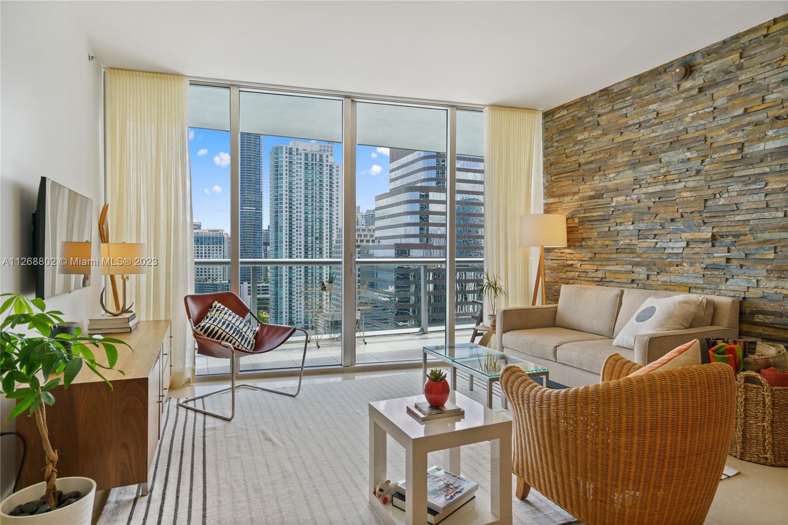image Icon Brickell II3