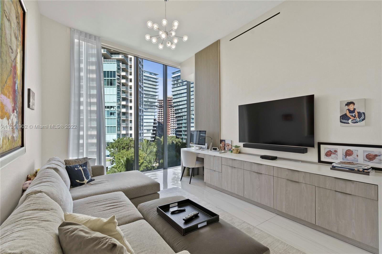 image ONE PARK GROVE12