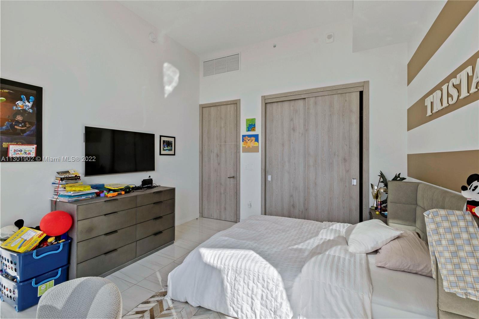 image ONE PARK GROVE15