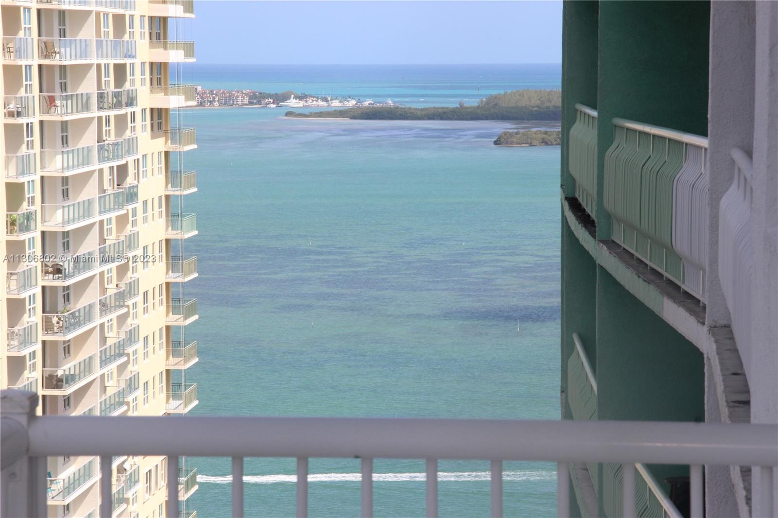 1200 Brickell Bay Dr #3424
