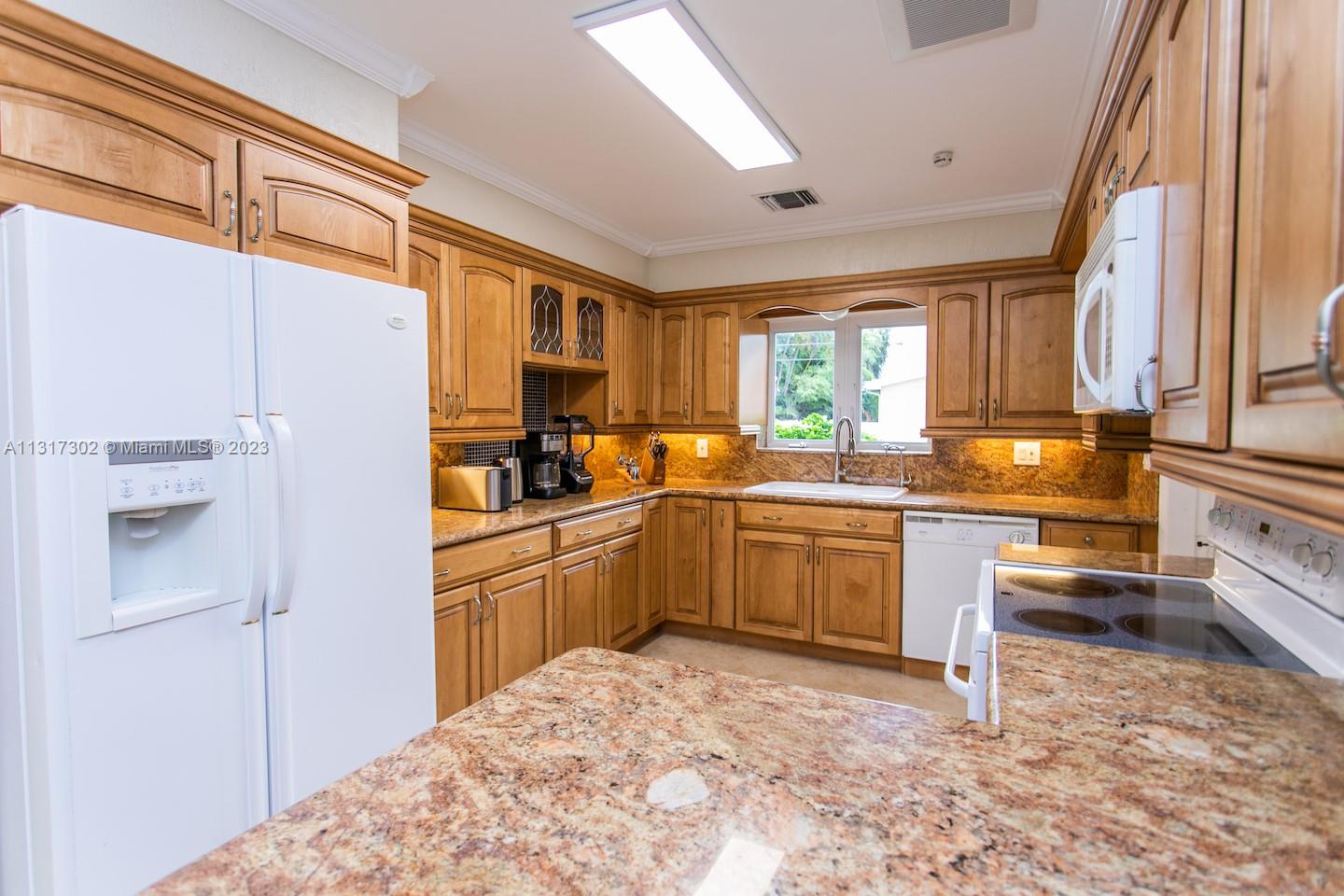 714 Harrison St Hollywood, FL 33019