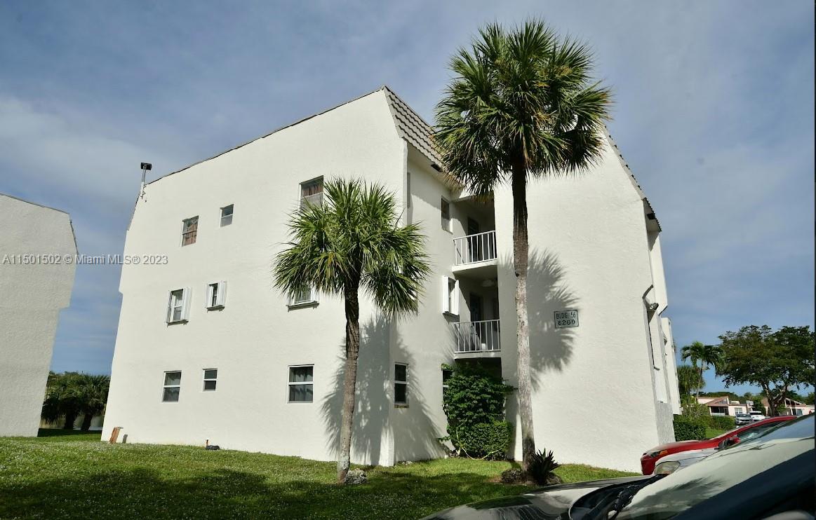 Casa de Condomínio