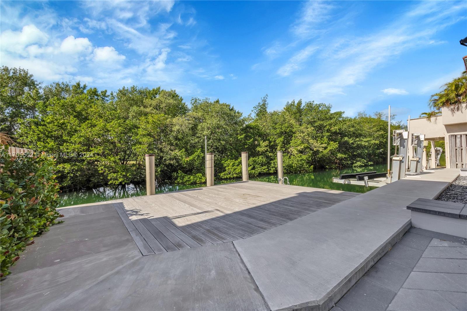 3566 Rockerman Rd Miami, FL 33133