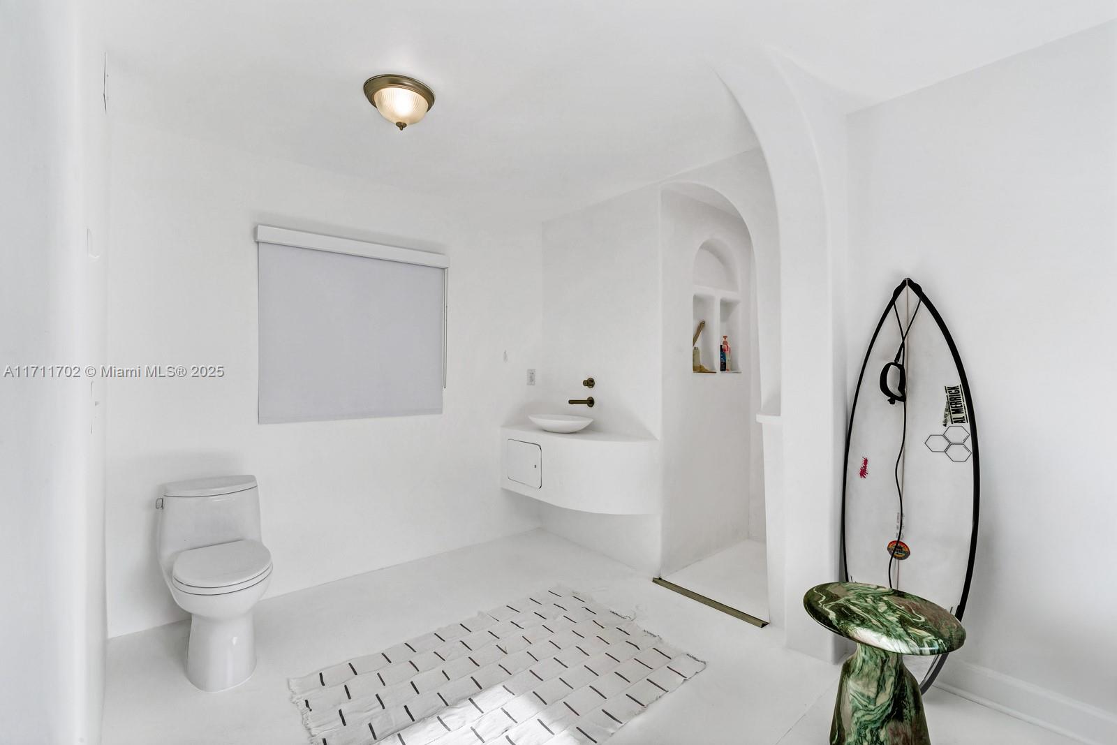 2974 Old Alton Rd Miami Beach, FL 33140