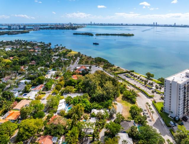 890 NE 70th St Miami, FL 33138