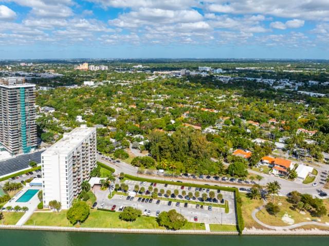 890 NE 70th St Miami, FL 33138