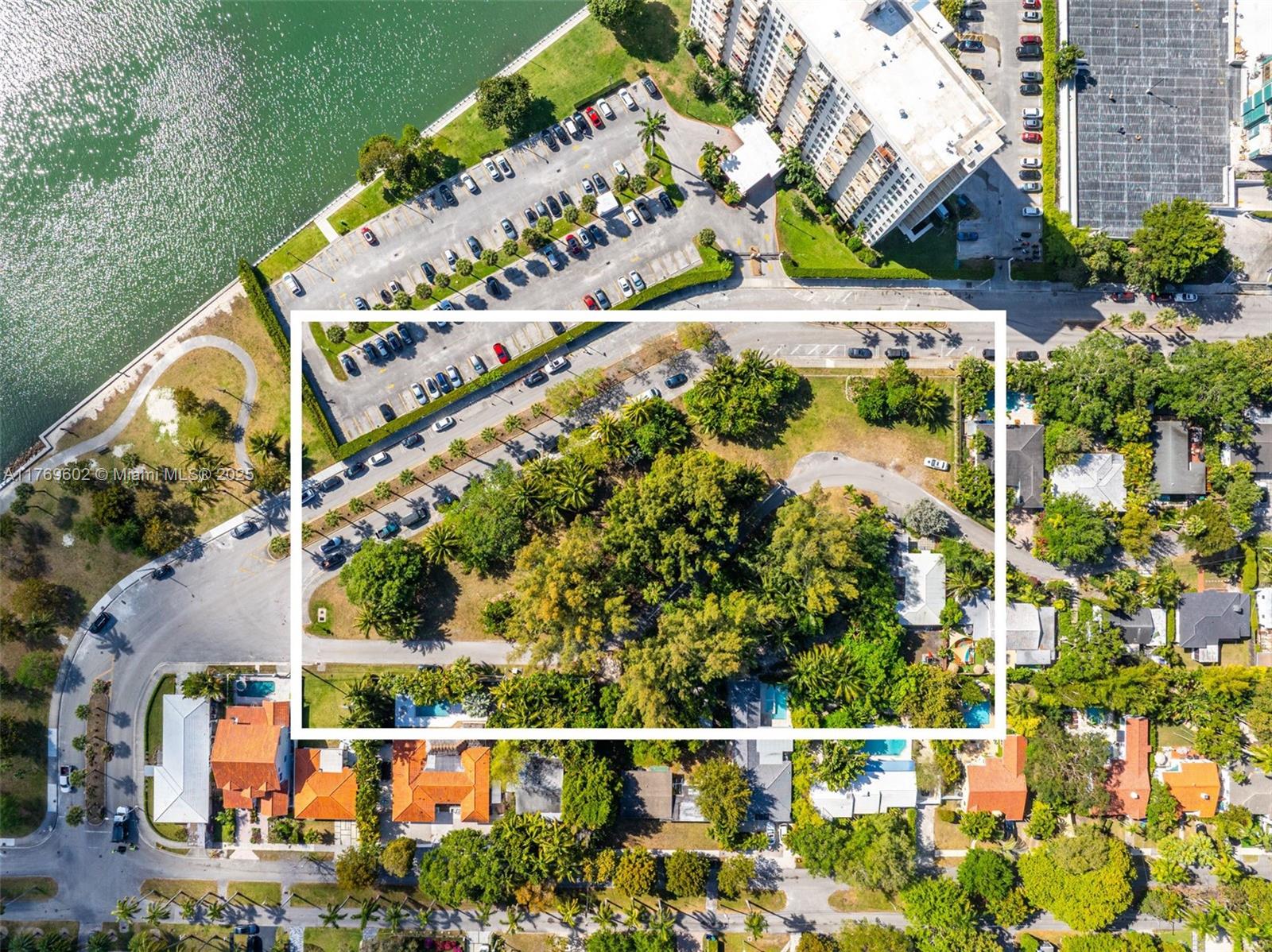 890 NE 70th St Miami, FL 33138