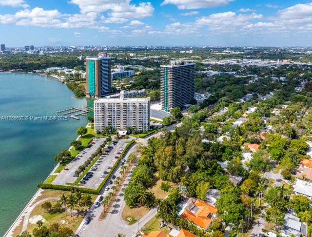 890 NE 70th St Miami, FL 33138