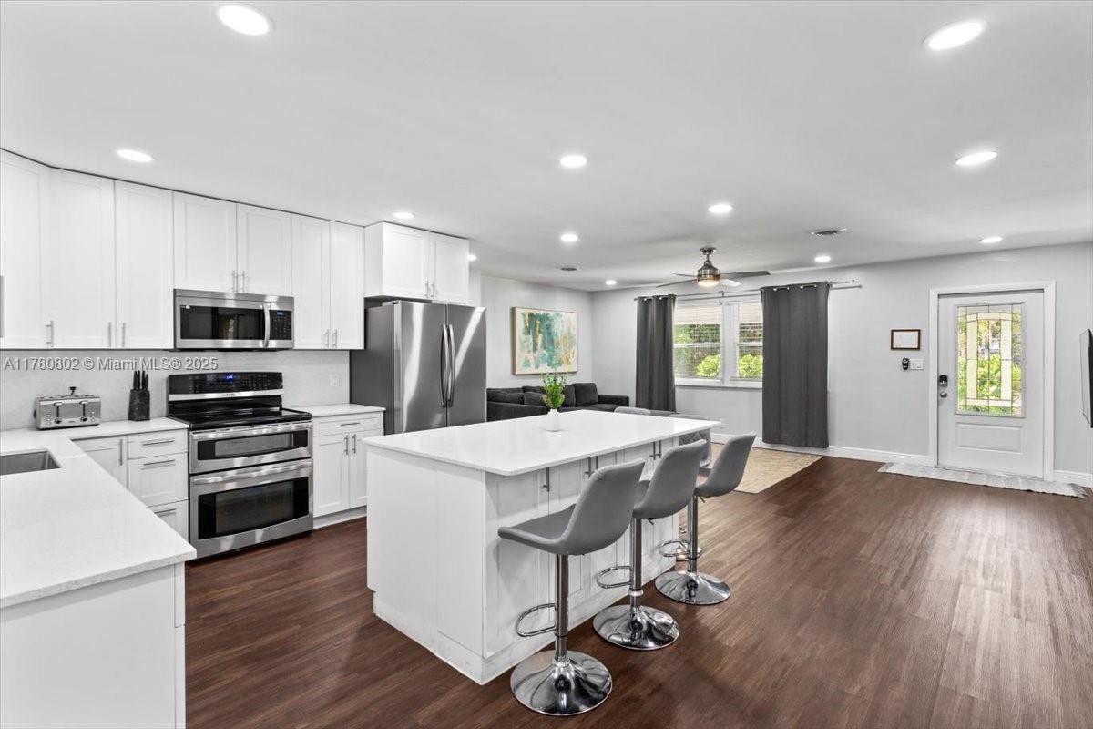 1800 NE 28th Ave,Pompano Beach, FL 33062