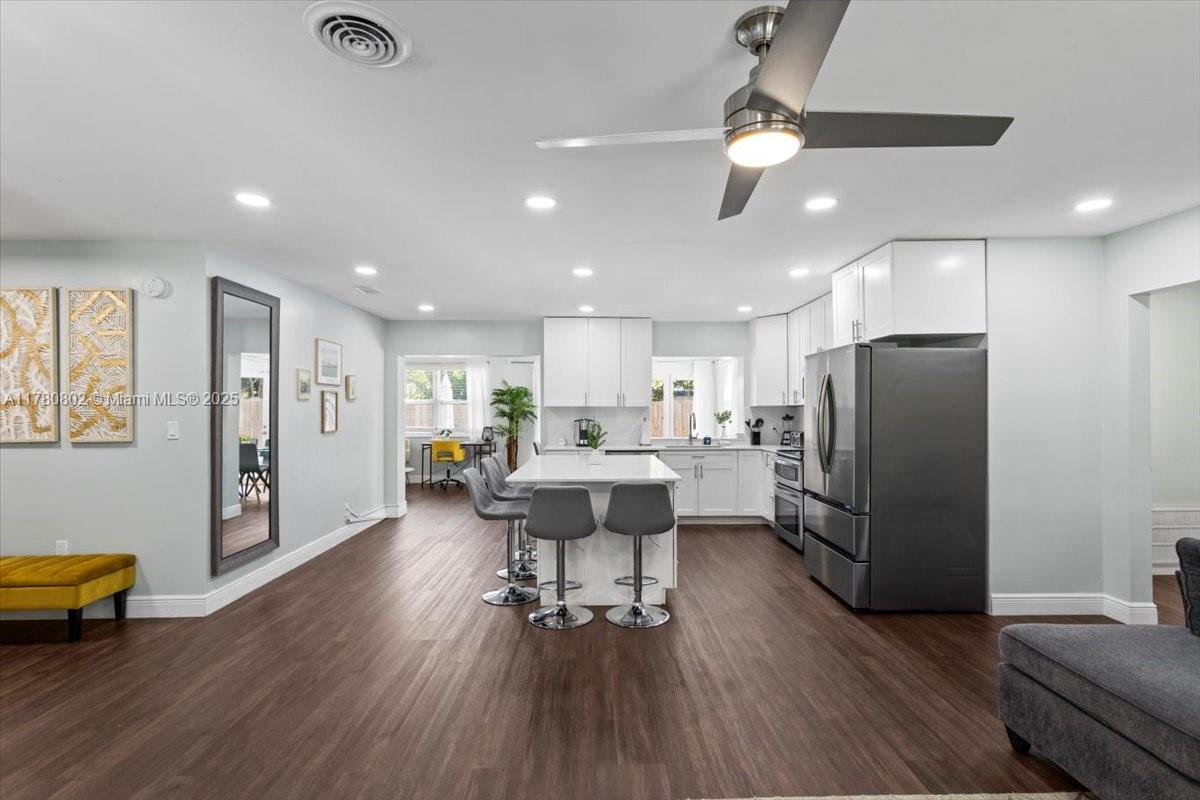 1800 NE 28th Ave,Pompano Beach, FL 33062