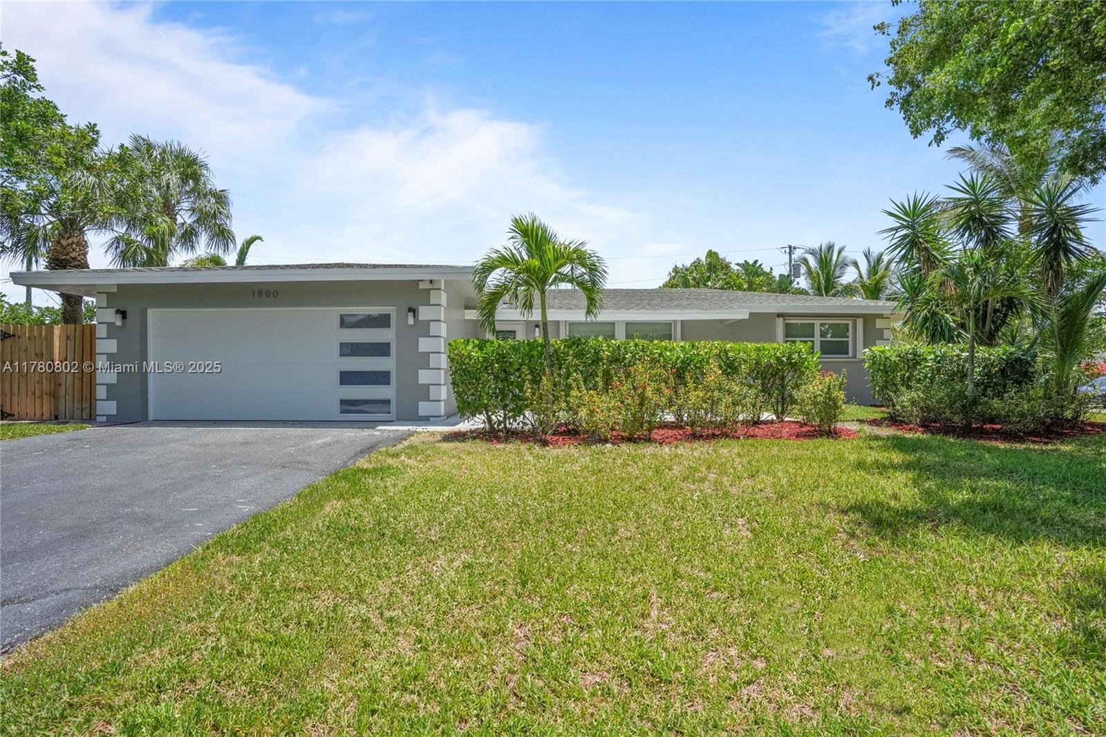 1800 NE 28th Ave,Pompano Beach, FL 33062