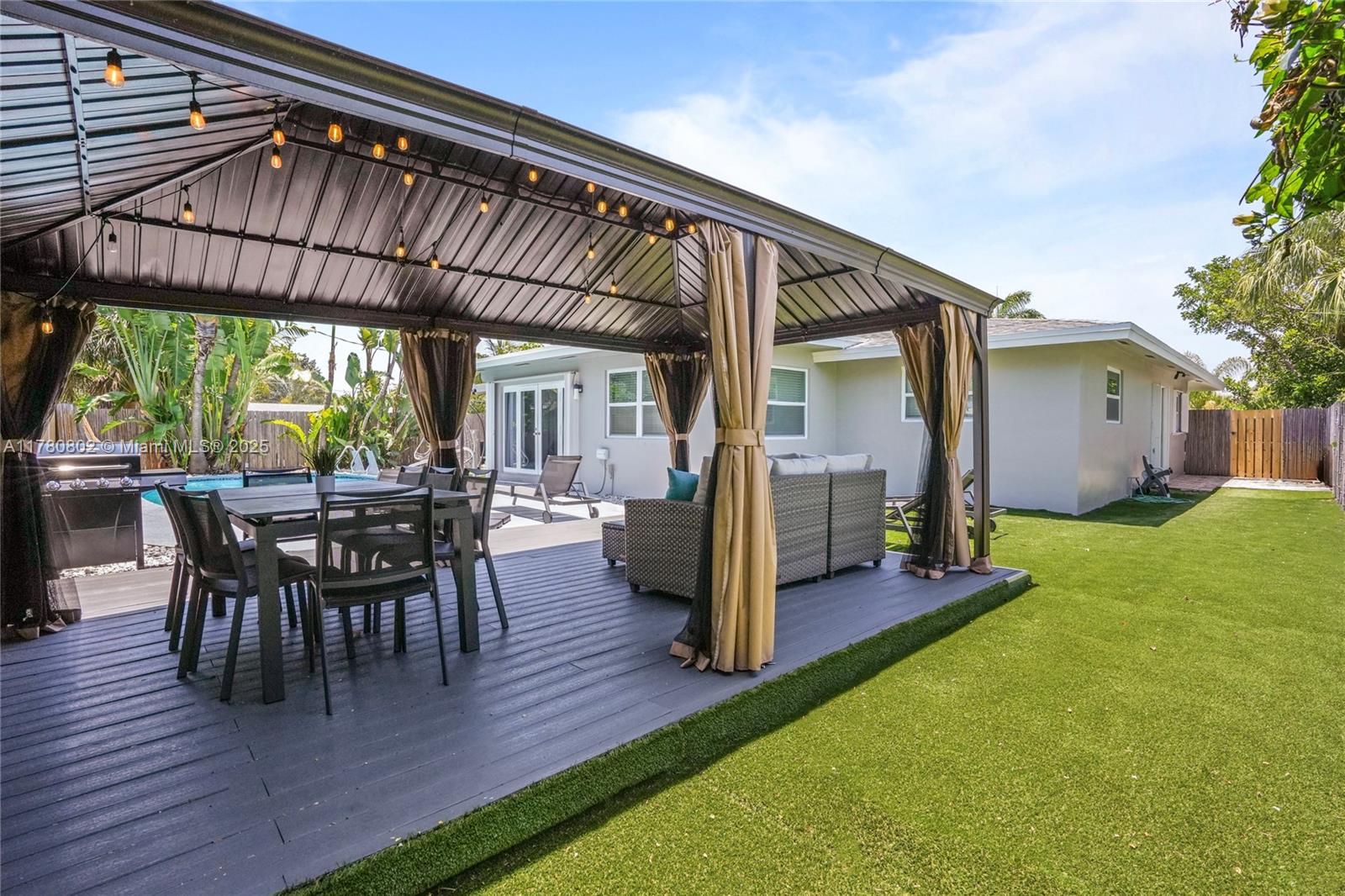 1800 NE 28th Ave,Pompano Beach, FL 33062