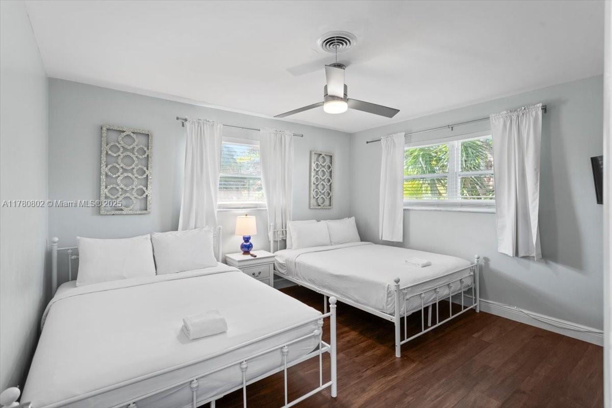 1800 NE 28th Ave,Pompano Beach, FL 33062