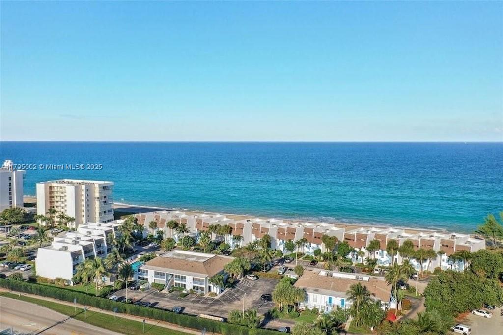 11000 S Ocean Dr #211