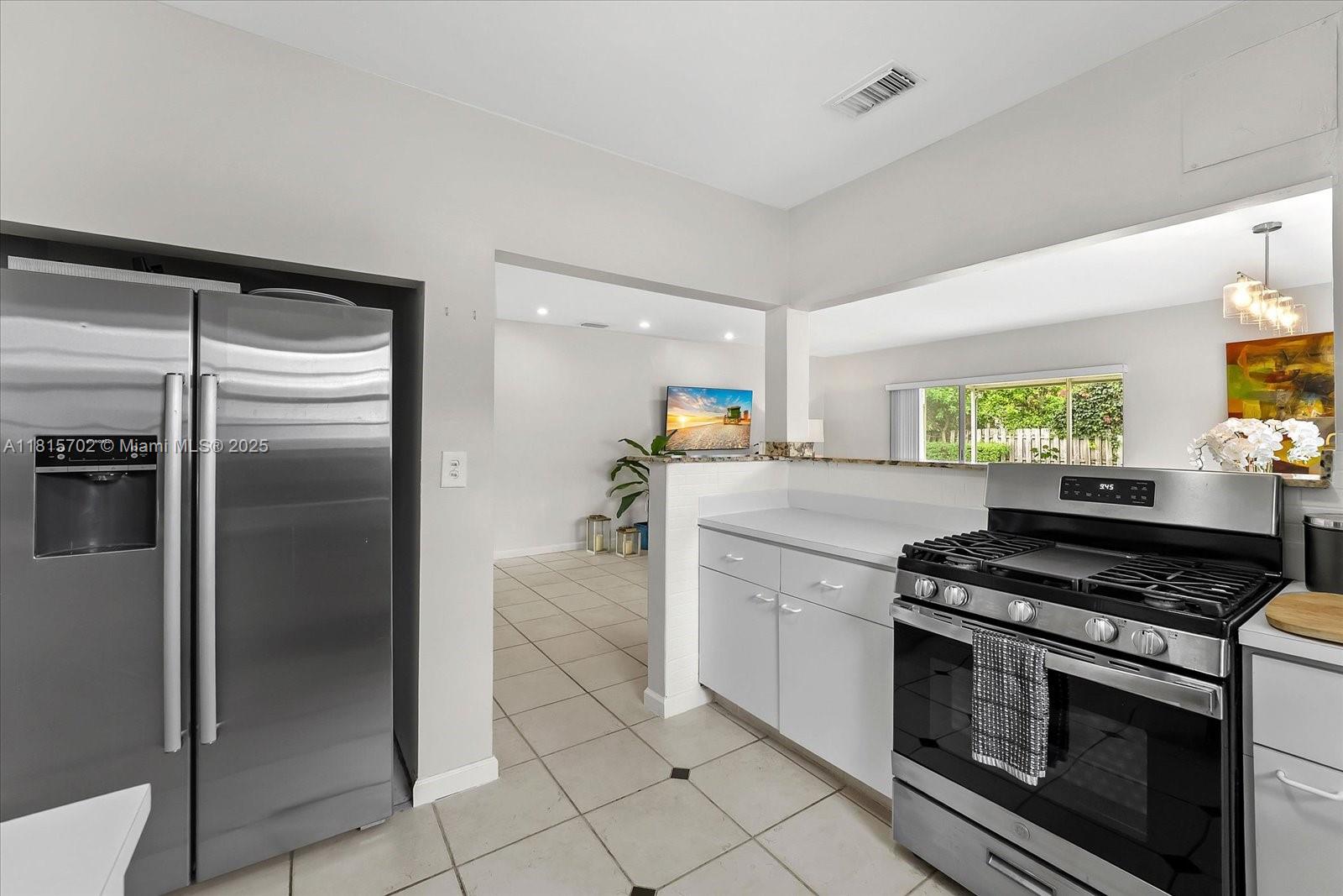 7512 Mutiny Ave North Bay Village, FL 33141