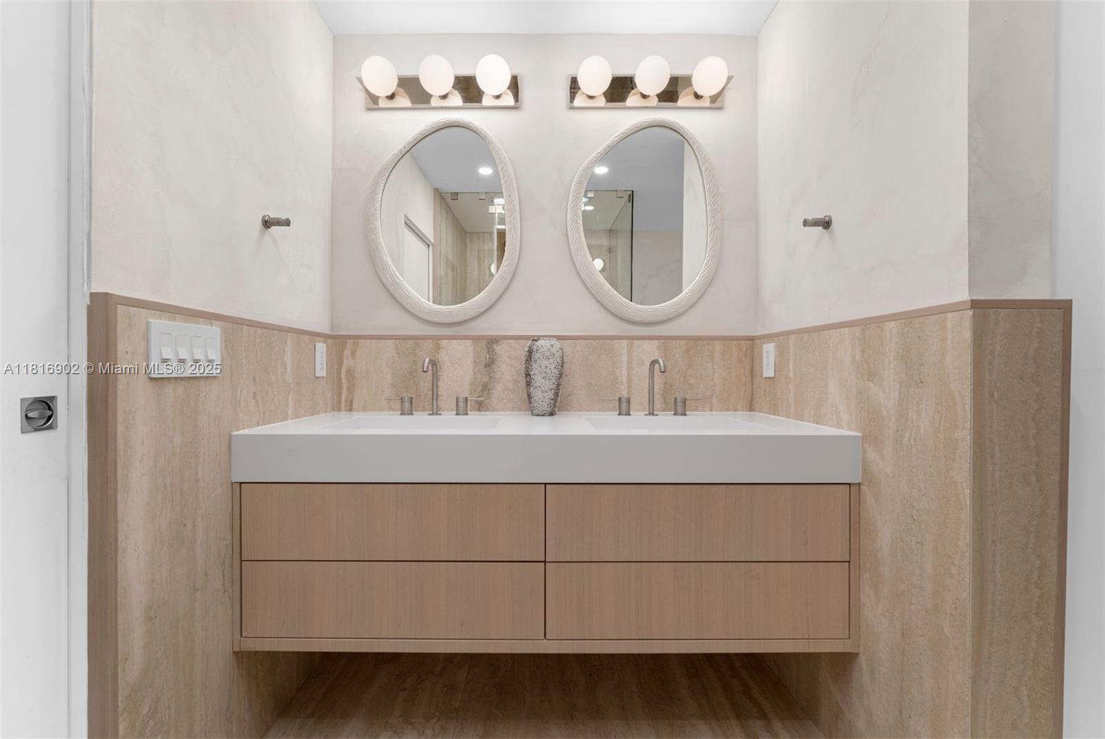 1250 NE 87th St Miami, FL 33138