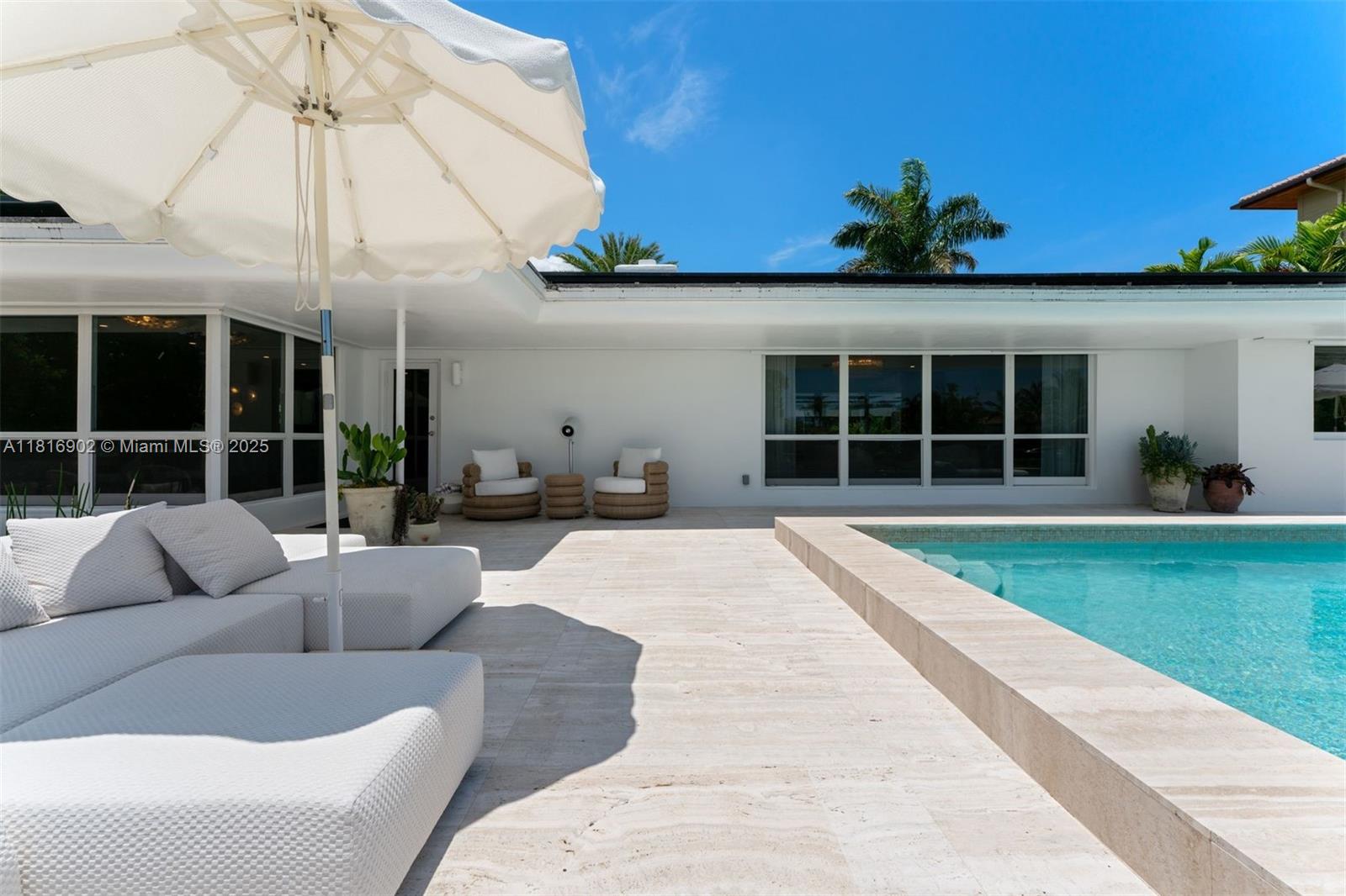 1250 NE 87th St Miami, FL 33138