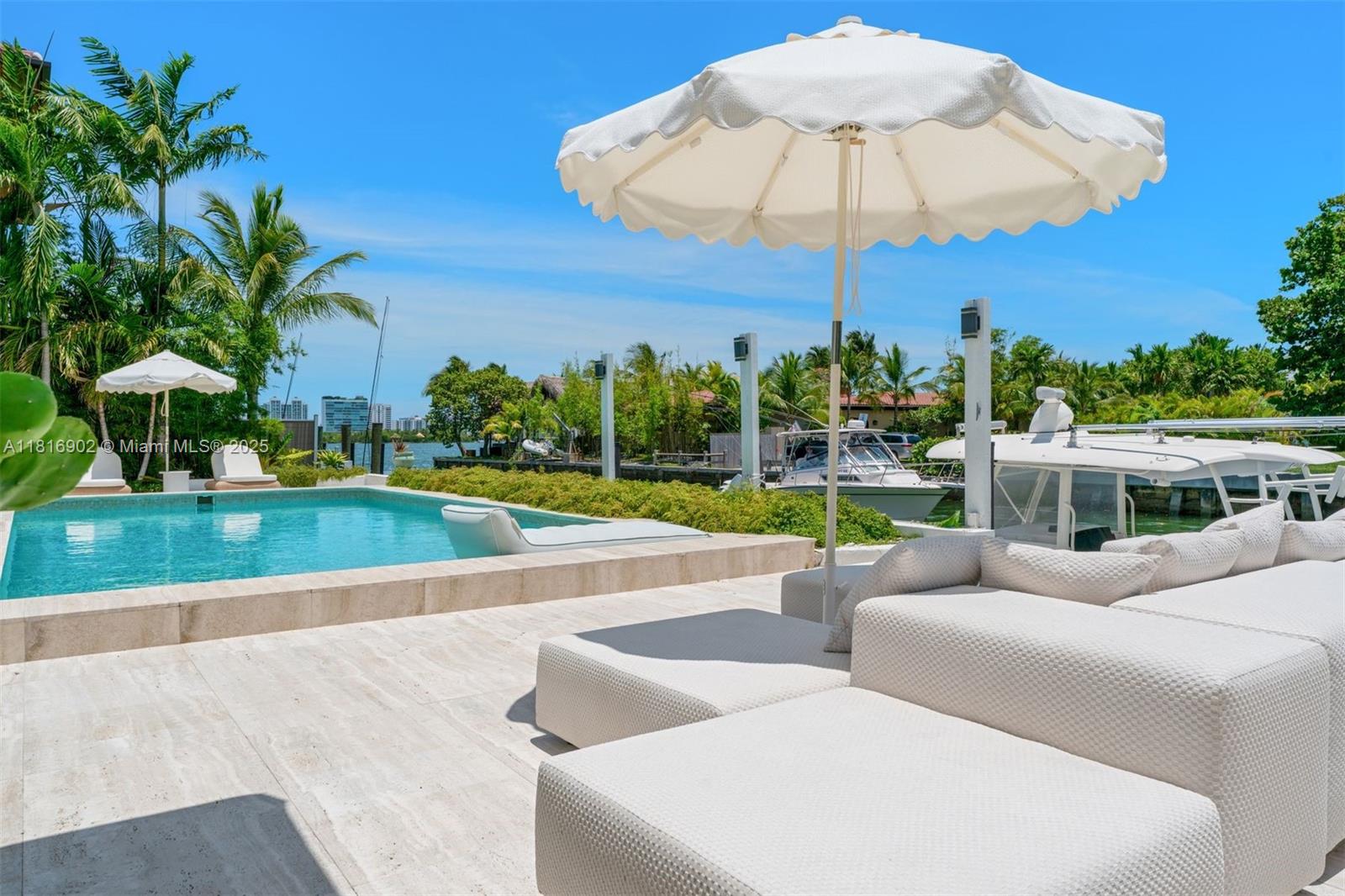 1250 NE 87th St Miami, FL 33138