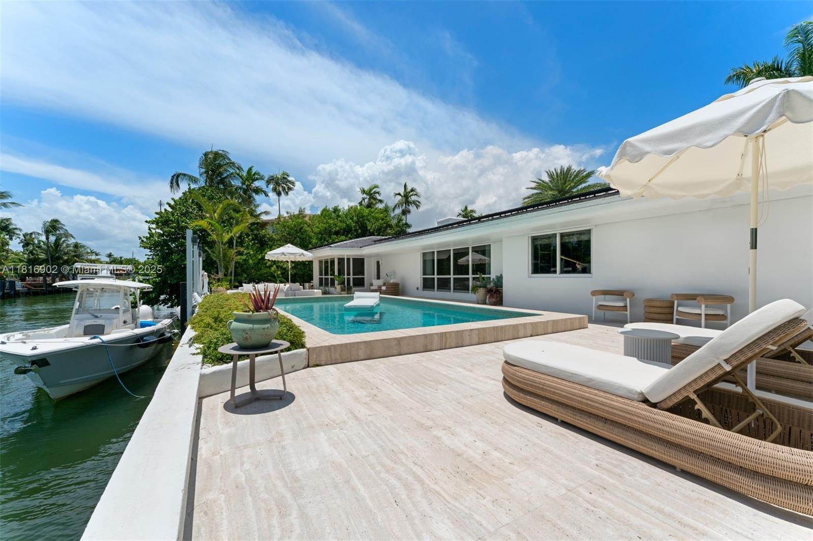 1250 NE 87th St Miami, FL 33138