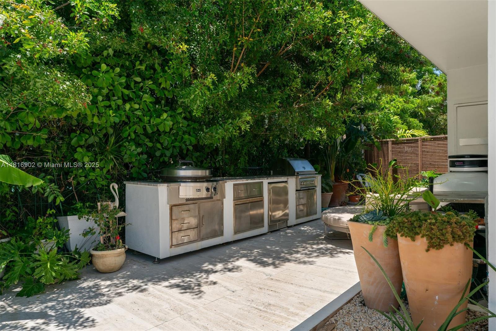 1250 NE 87th St Miami, FL 33138