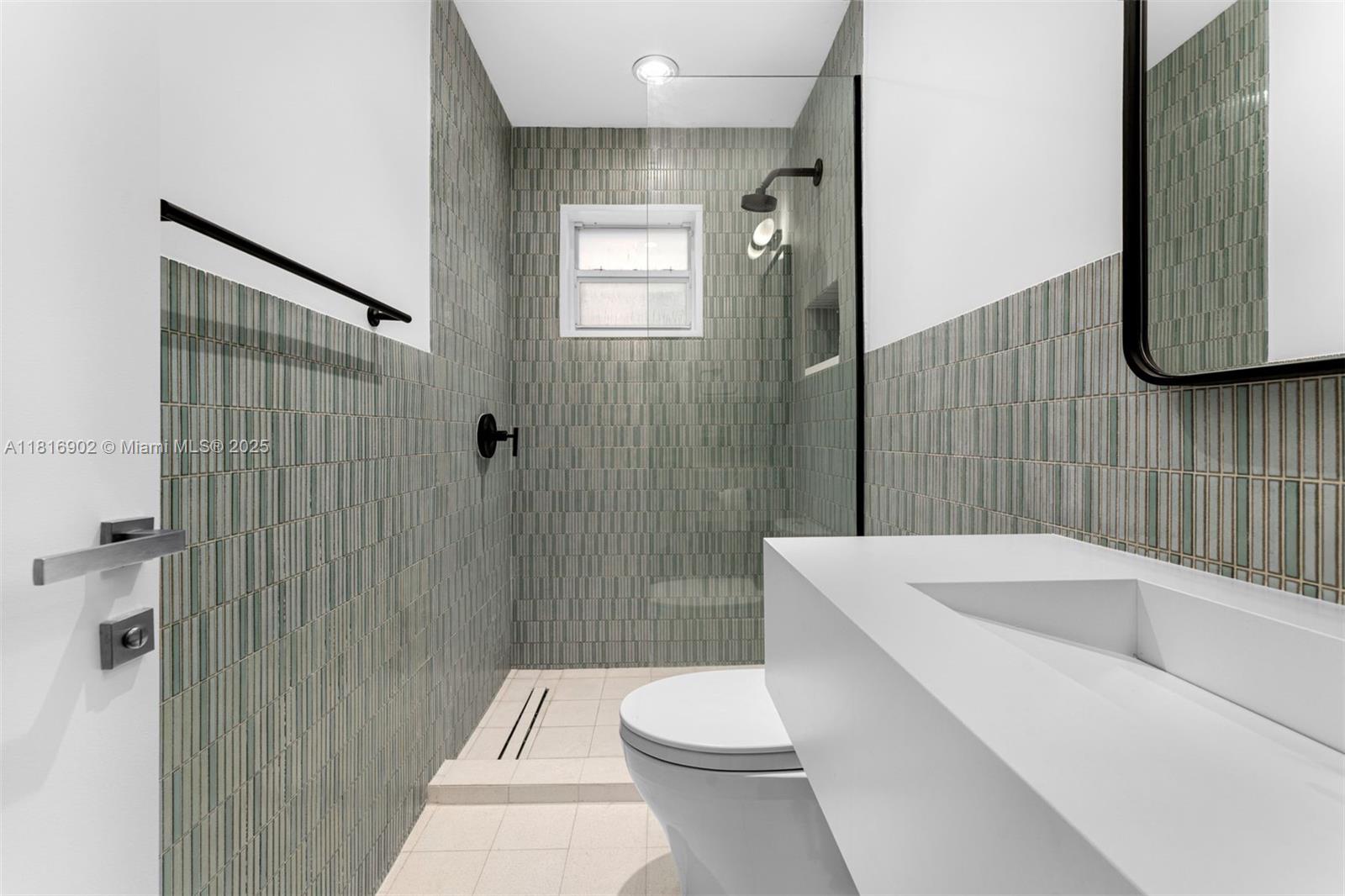 1250 NE 87th St Miami, FL 33138