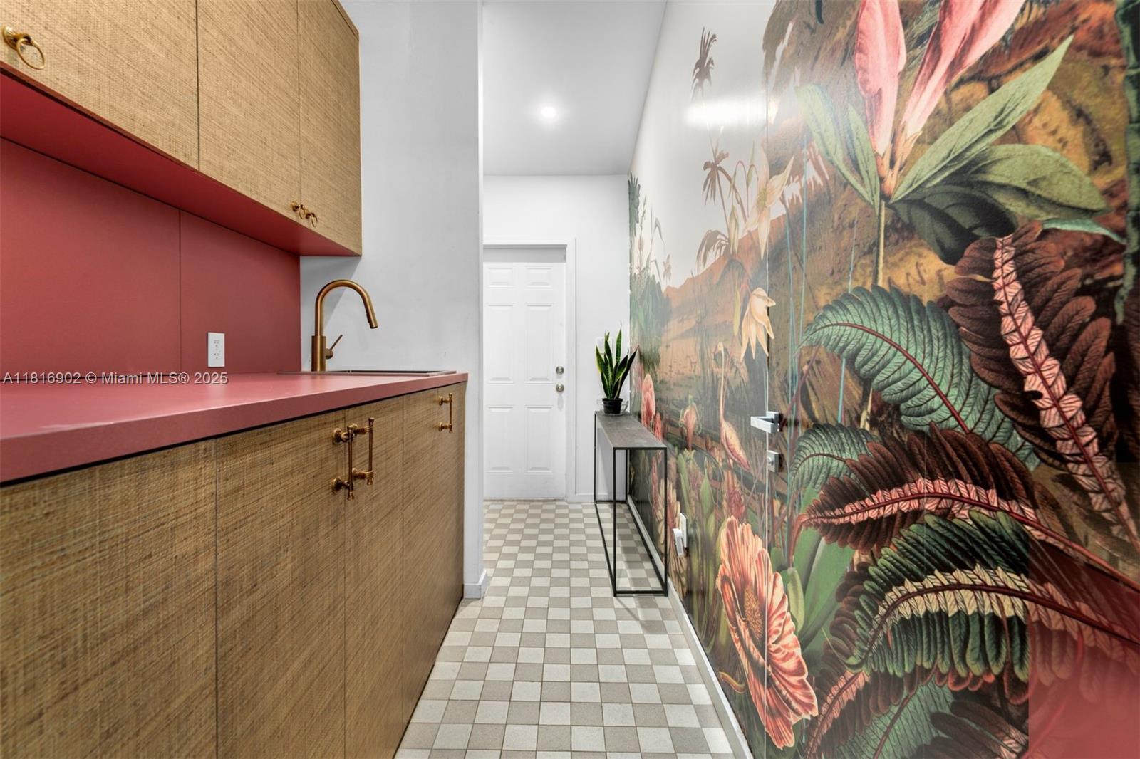 1250 NE 87th St Miami, FL 33138