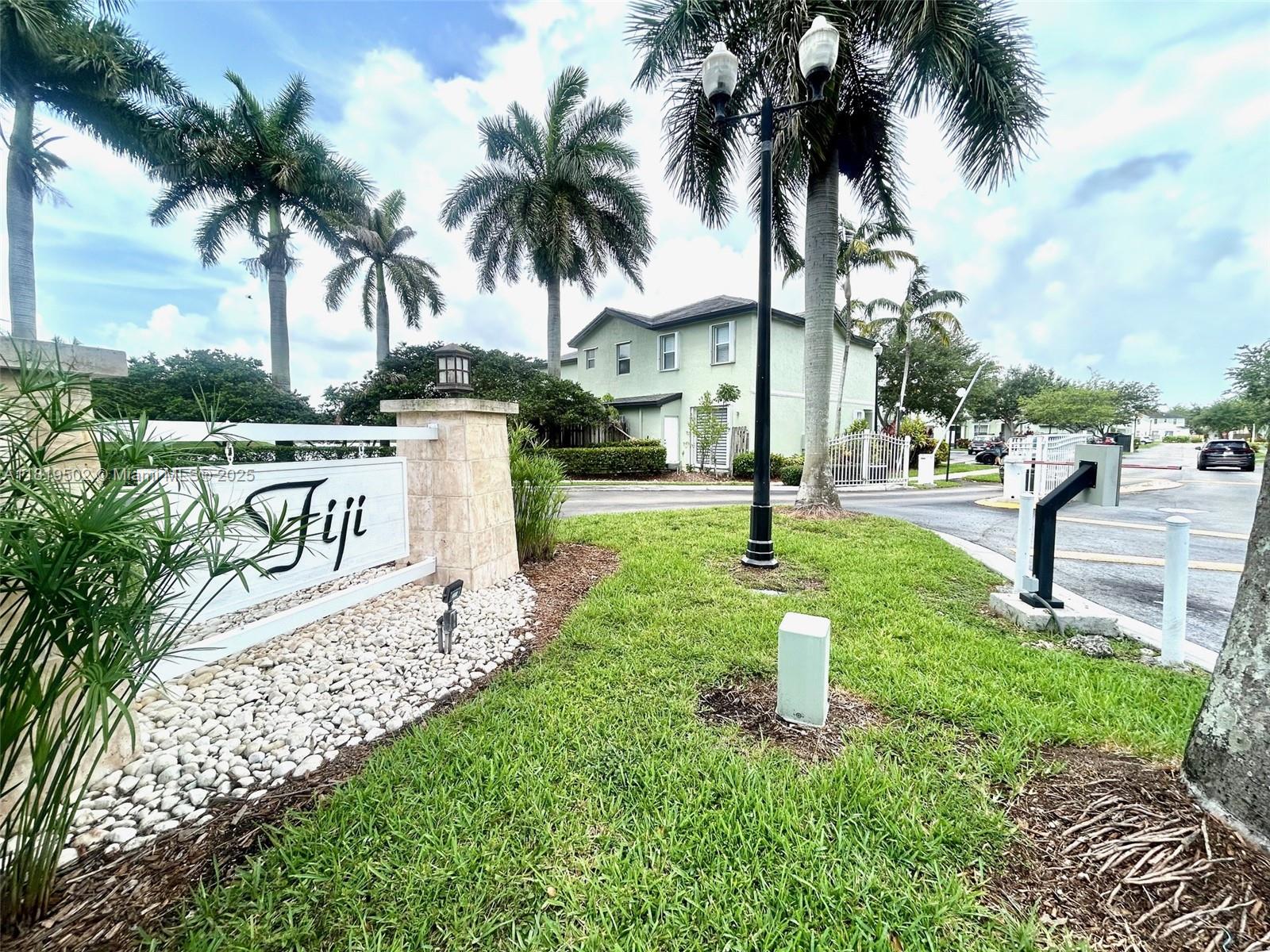 134 SE 28th Ter #21