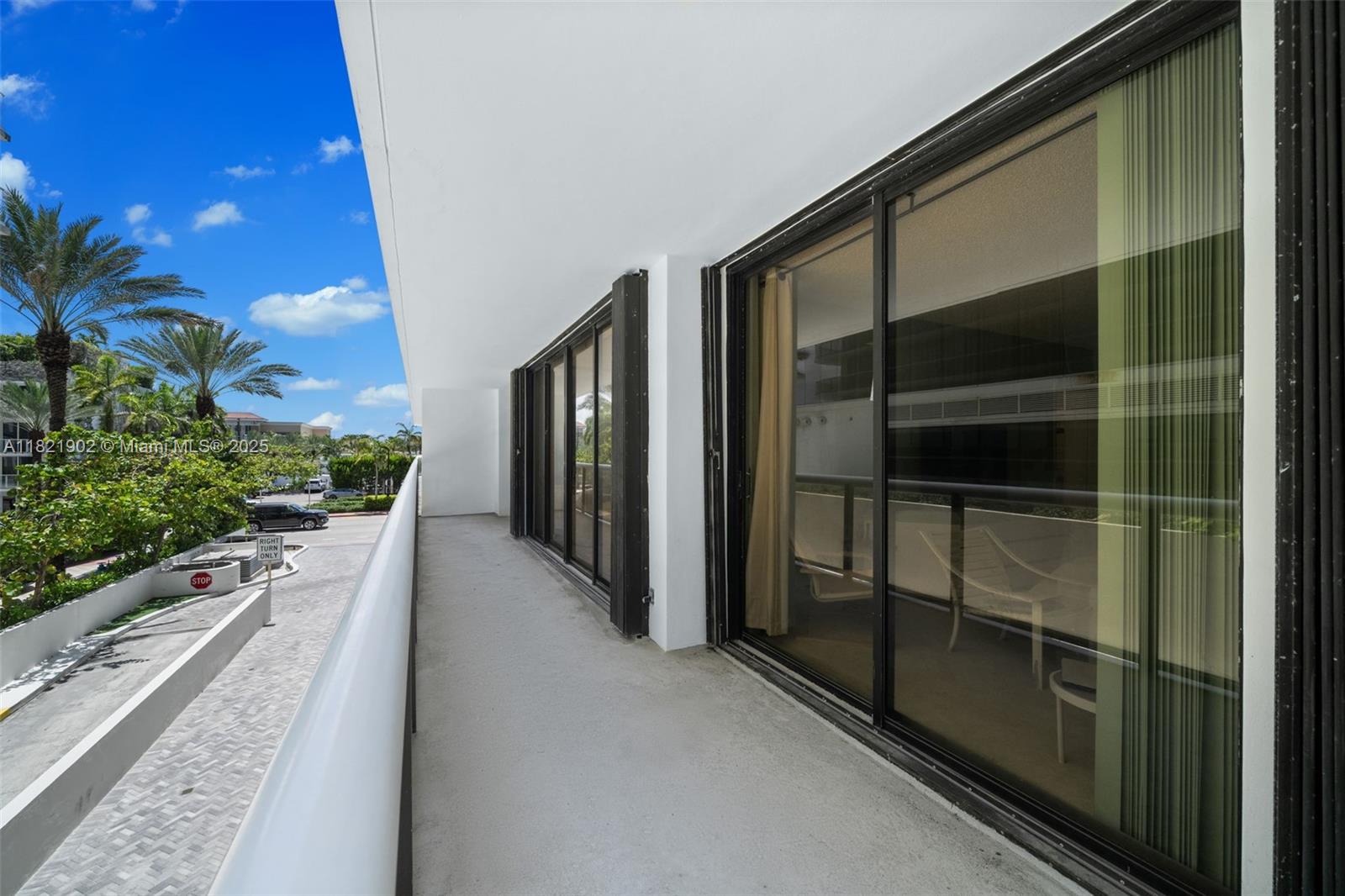 image The Waves Condo29