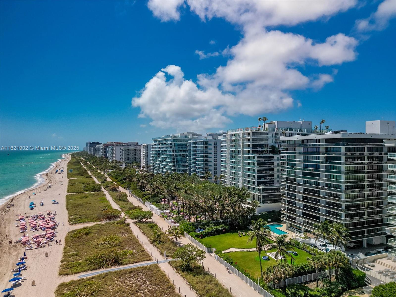 image The Waves Condo37