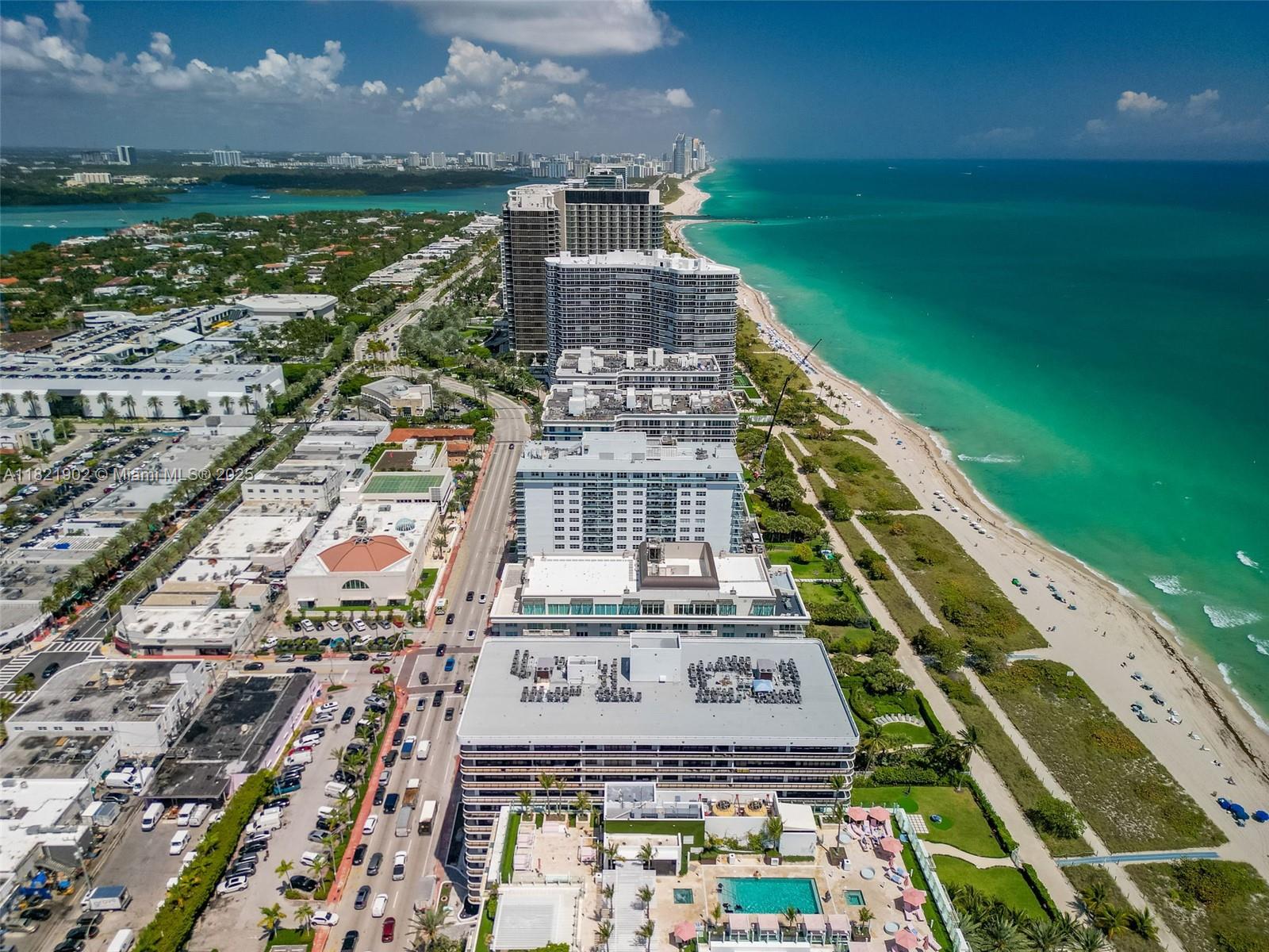image The Waves Condo51