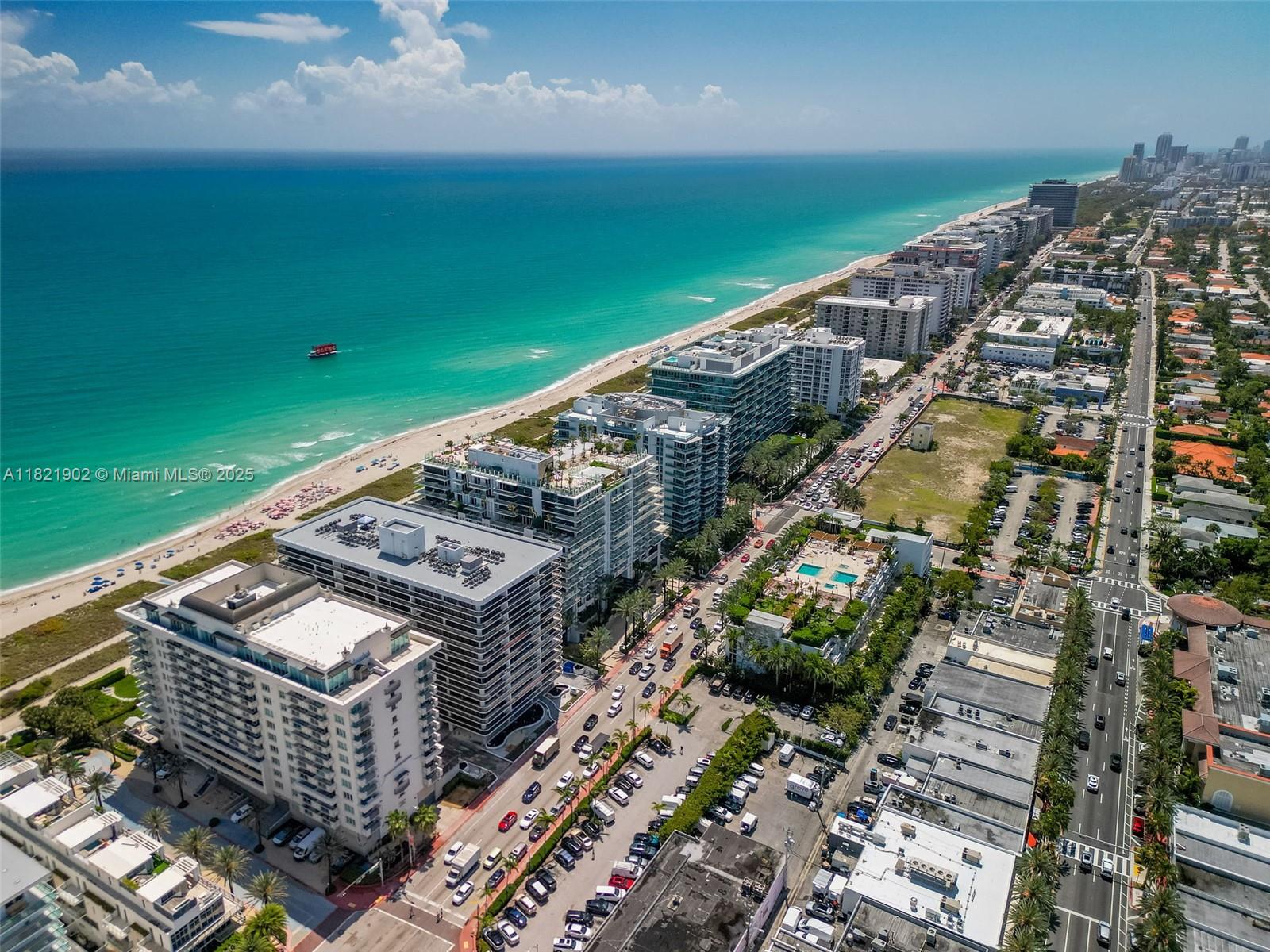 image The Waves Condo53