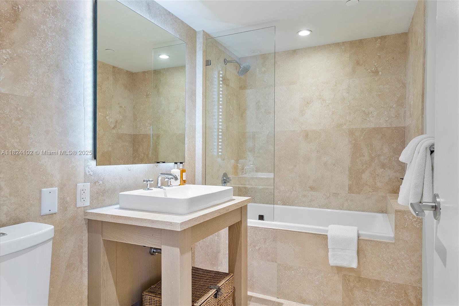 image 1 Hotel & Homes22