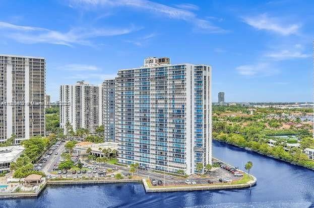 20515 E Country Clb Dr #248