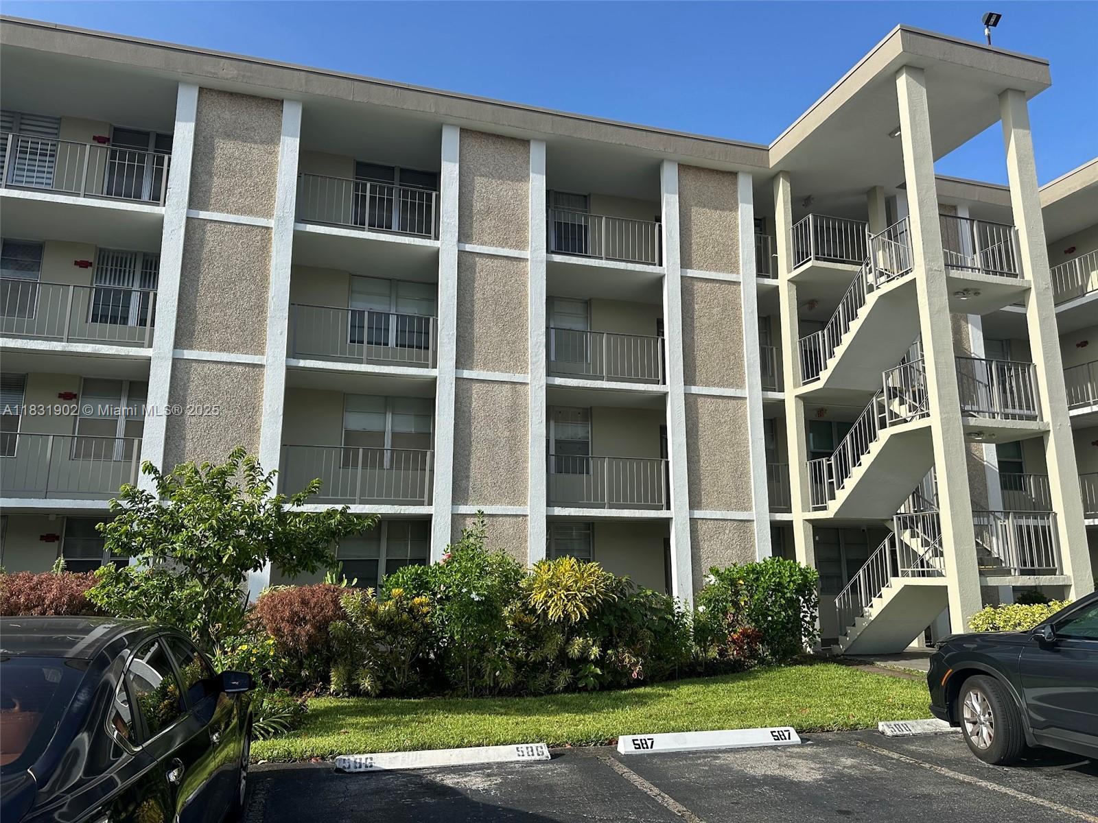 2998 NW 48th Ter #333