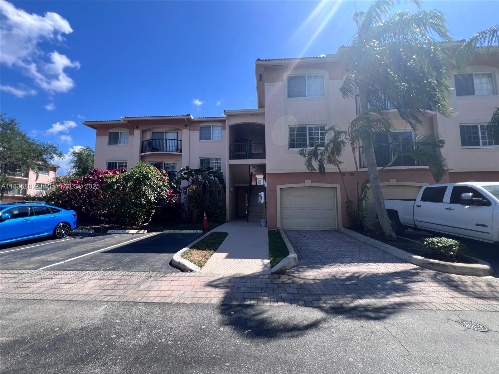 2021 SE 10th Ave #211