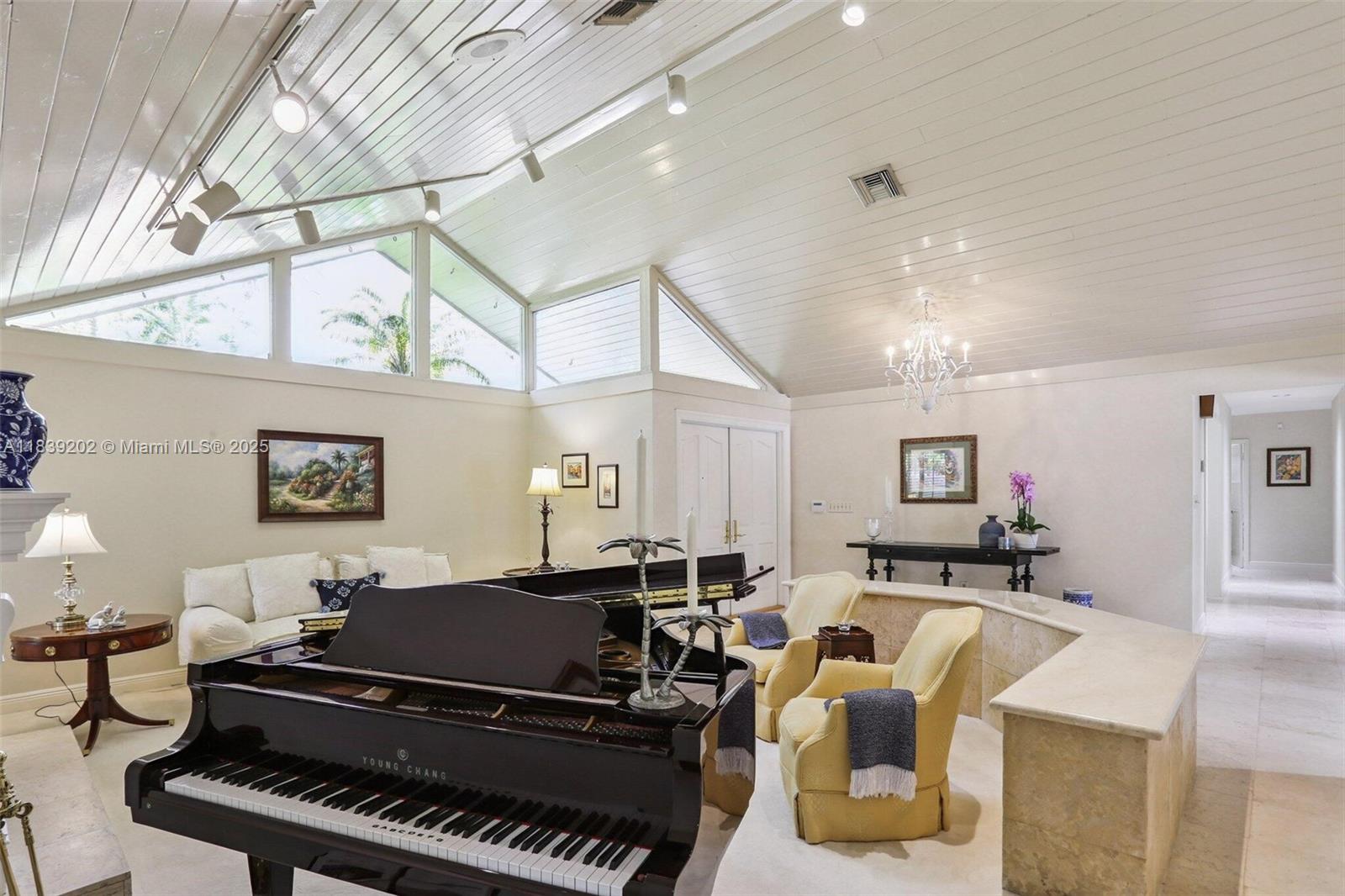 13025 SW 108th Ave Miami, FL 33176