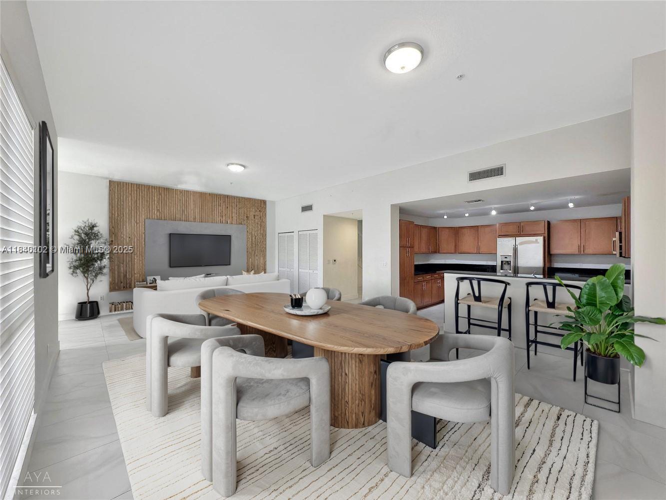 8390 SW 72nd Ave #106 Miami, FL 33143