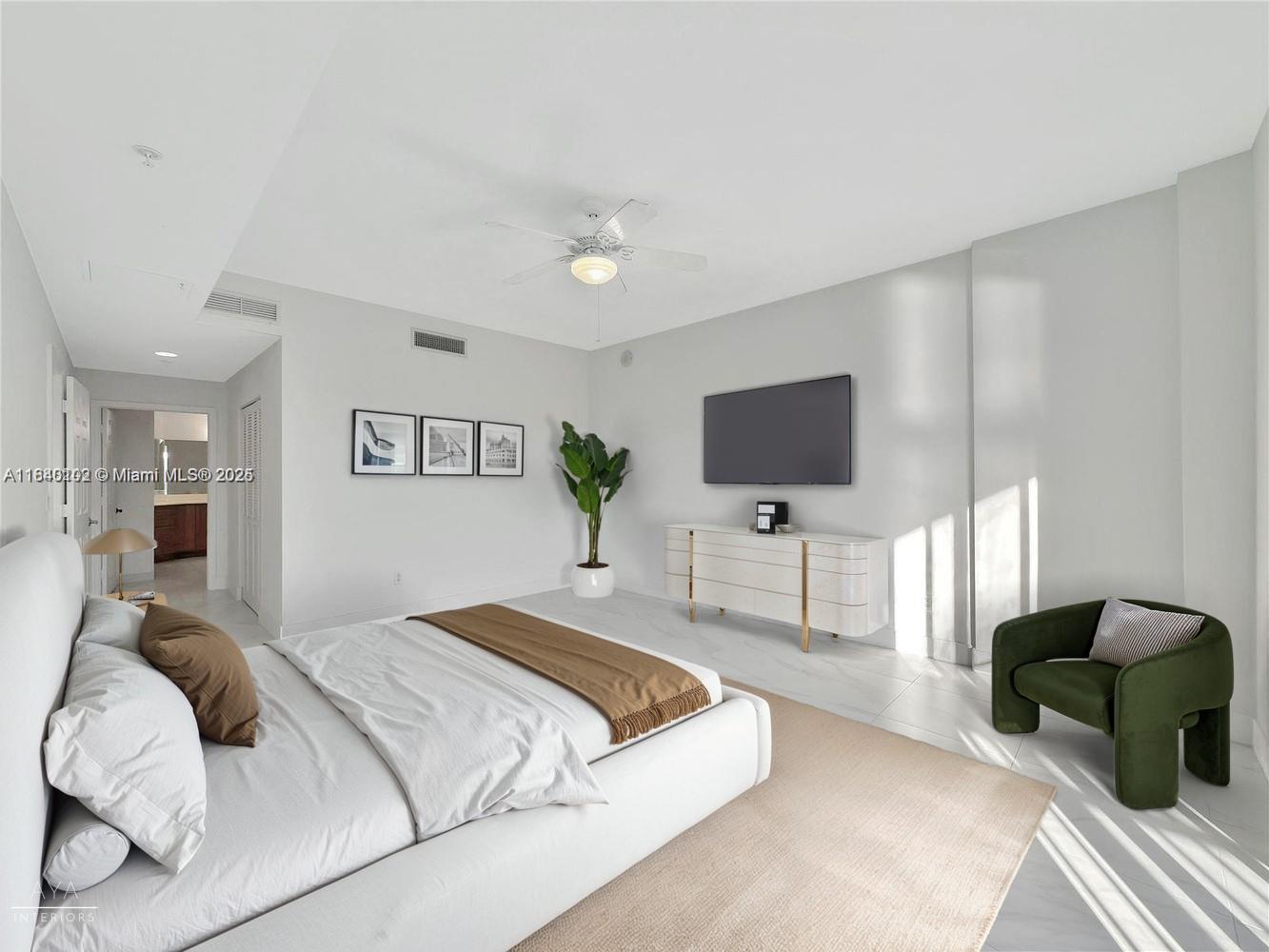 8390 SW 72nd Ave #106 Miami, FL 33143