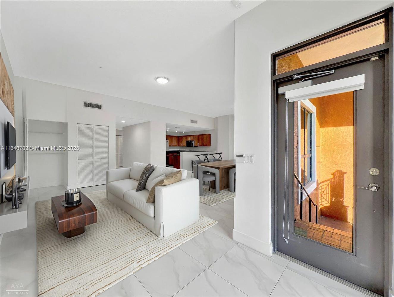 8390 SW 72nd Ave #106 Miami, FL 33143