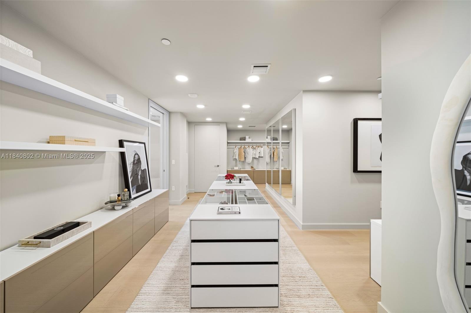 501 West Ave #PH4701 Miami Beach, FL 33139