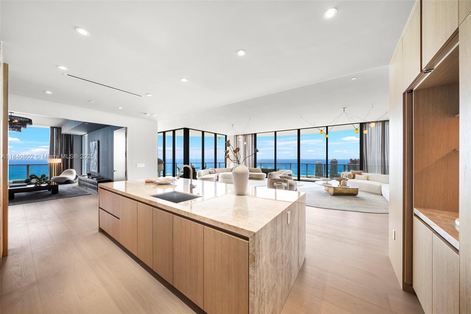 501 West Ave #PH4701 Miami Beach, FL 33139