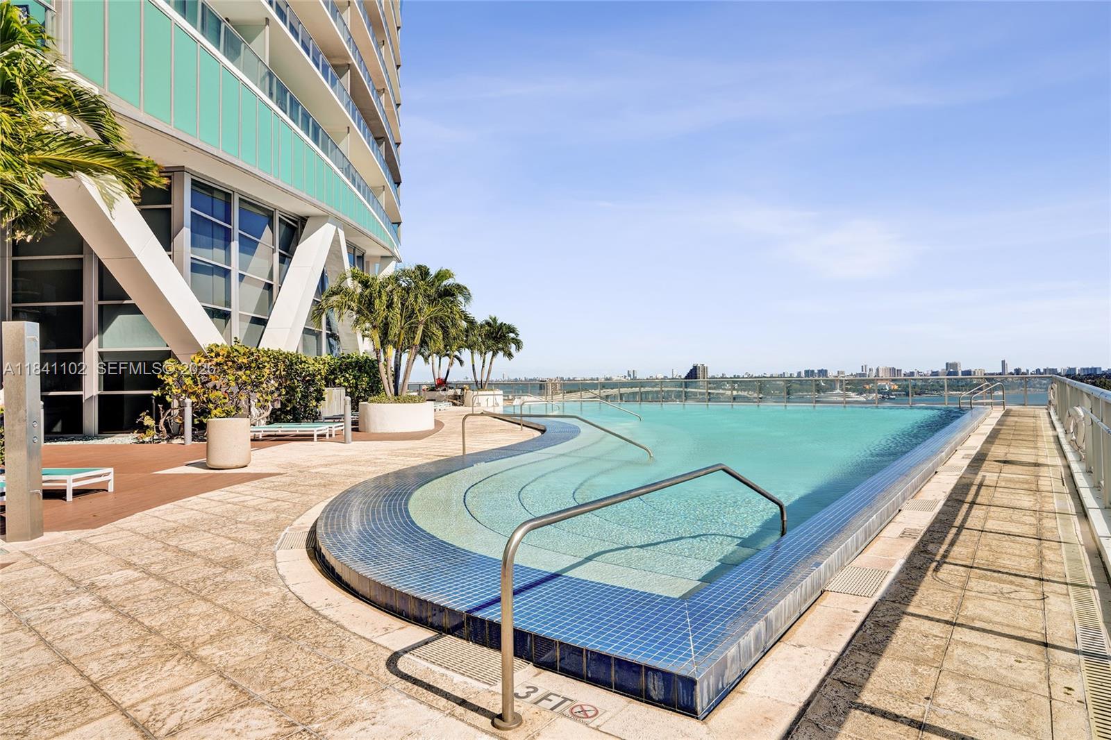888 Biscayne Blvd #2404 Miami, FL 33132