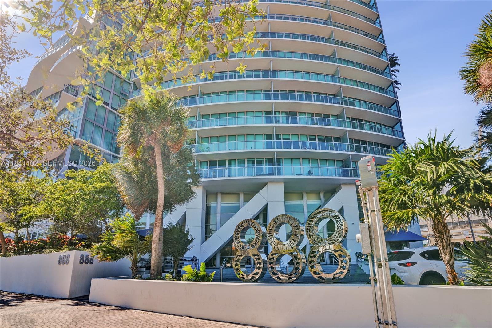 888 Biscayne Blvd #2404 Miami, FL 33132