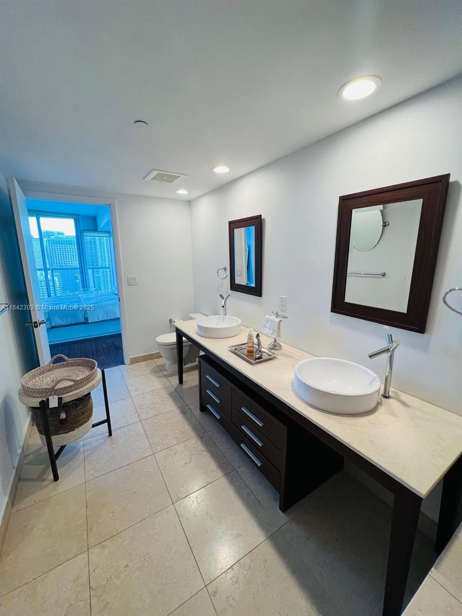 image Icon Brickell No Two20