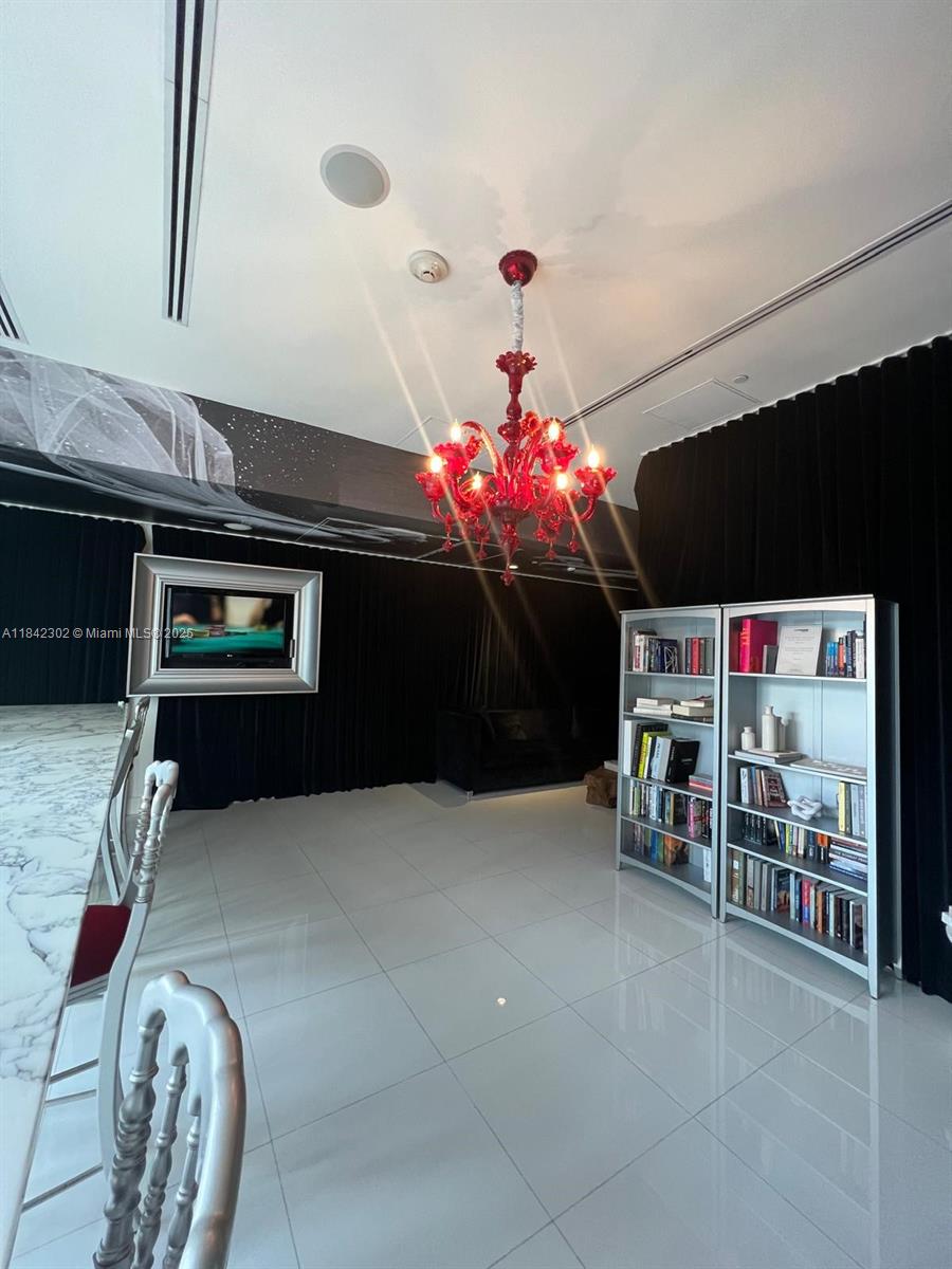 image Icon Brickell No Two5